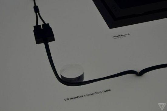 [图]近距离观看索尼PlayStation VR的硬件系统总成