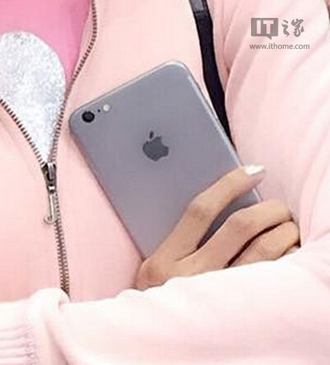 疑似苹果iPhone7 Plus谍照再曝：明星又抢先试用