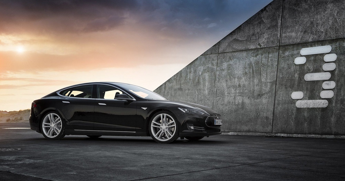 tesla-model-3-black-ad