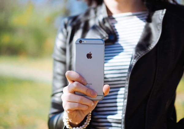 苹果iPhone阻止拍照，是否是在&ldquo;高尚地自杀&rdquo;？