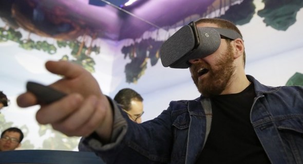 高手过招 VR是巨头们的新战场