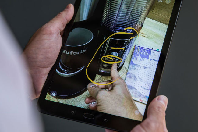 project-chalk-ar-augmented-reality-video-chat-help-2966