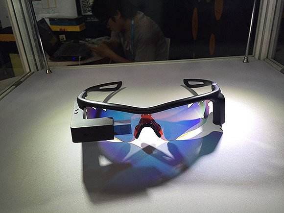 钛媒体小分队亲历 CES Asia 2017：VR降温、智能家居方兴未艾        