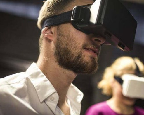 VR行业发展
