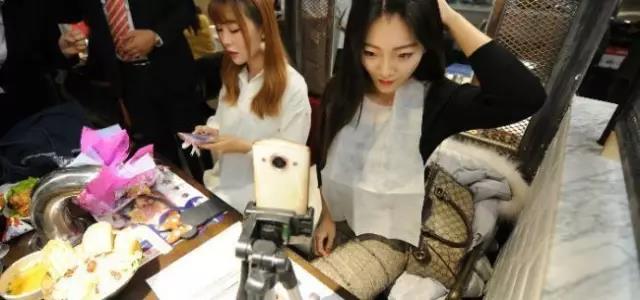 15个月后，直播的泡沫破了 