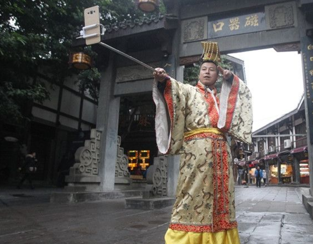 烧钱的 PGC 模式,终将变成巨头之间的游戏 烧钱的 PGC 模式,终将变成巨头之间的游戏