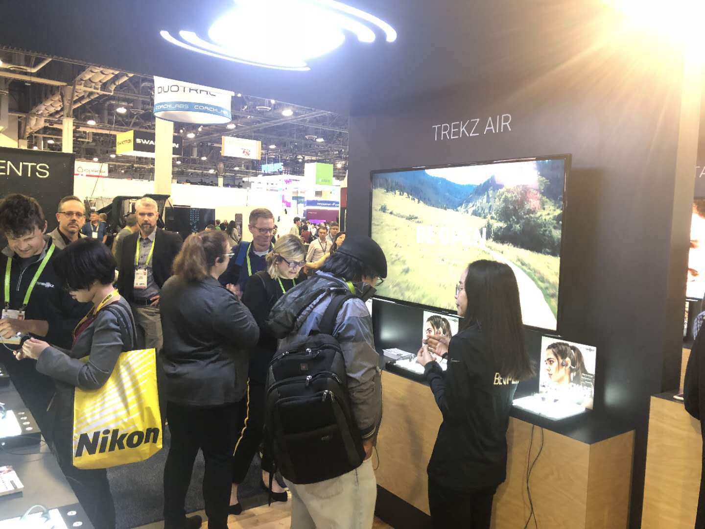 从CES 2018看业界趋势:骨传导耳机即将迎来一