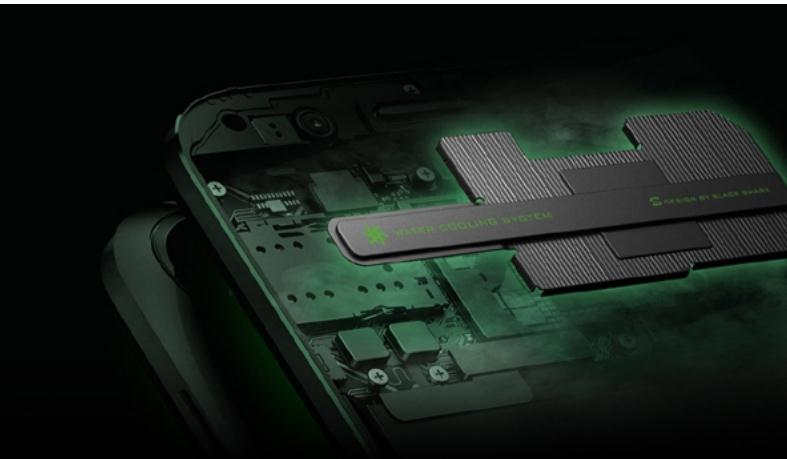 黑鲨游戏手机又火了!Miss用它直播吃鸡,引来百