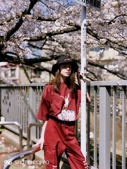 出街造型如何凹 OPPO R15诠释酷感十足街头