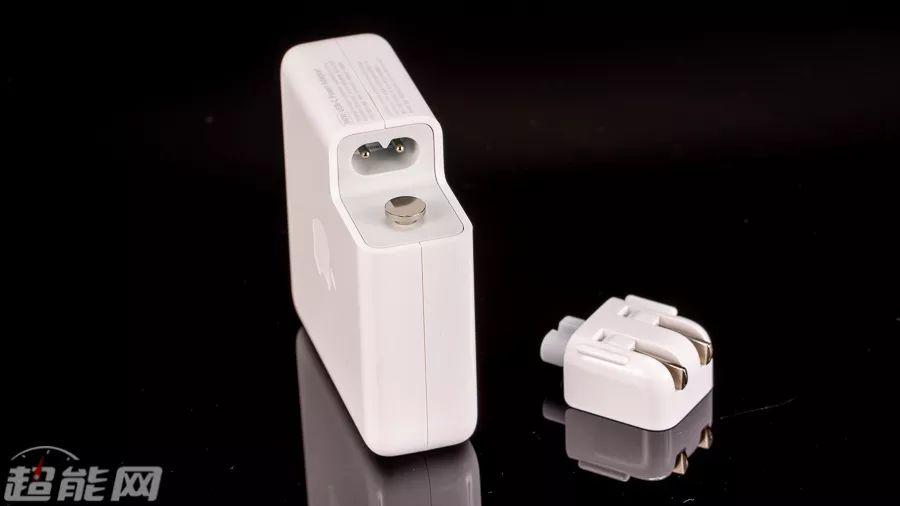 苹果 96W USB-C 充电器评测:很棒的百瓦级充电器,只要你钱包顶得住
