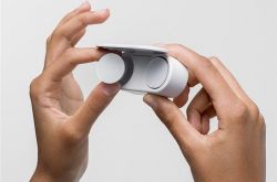 爆料：微软 Surface Earbuds5 月 6 日发布，售价 1518 元