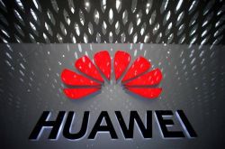 ��Ϊ�����۵��� Mate X2 ���ϣ������ 120Hz ��ˢ��