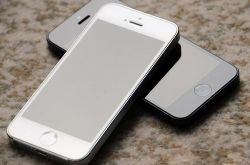 iPhone 12 Mini����ع⣬iPhone 12�ڰ���ӡ������