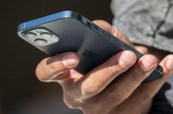 ƻ���� iPhone ���ӱ����û���˽���ڷ������ٷ�¢��Ͷ��