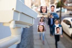 ���������н�����ʹ���沿ʶ�� Υ�����ٷ�1000��Ԫ