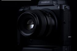 ��ʿ���� GFX100 IR ������������� 4 ��������Ƭ����ͨ�˲�����