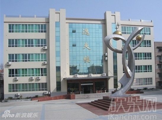 慈善家邵逸夫去世，为中国众多高校留下逸夫楼| jiaren.org