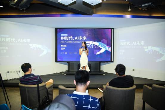 ../../../../../../../../../../../../../Desktop/in