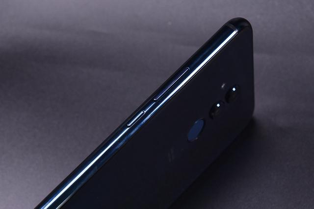 ai智慧四摄华为麦芒7图赏