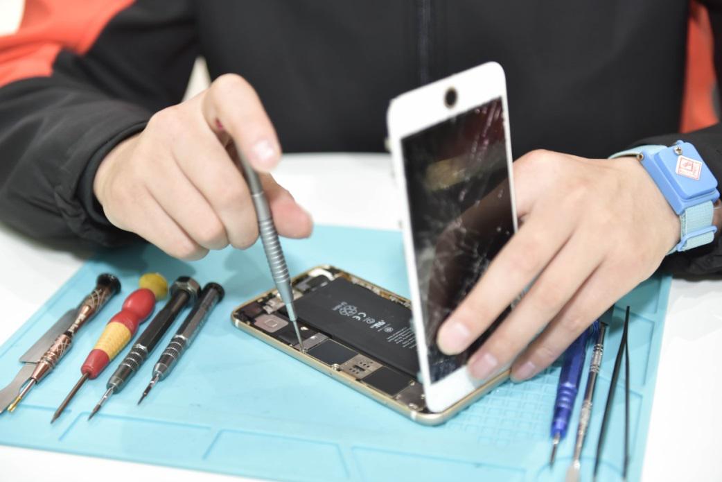 手机维修就近即可国美管家就在身边