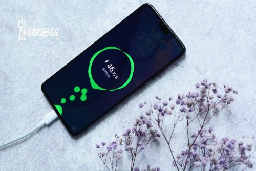 性能续航两不误,双快充加持的华为mate30系列再无电量之忧