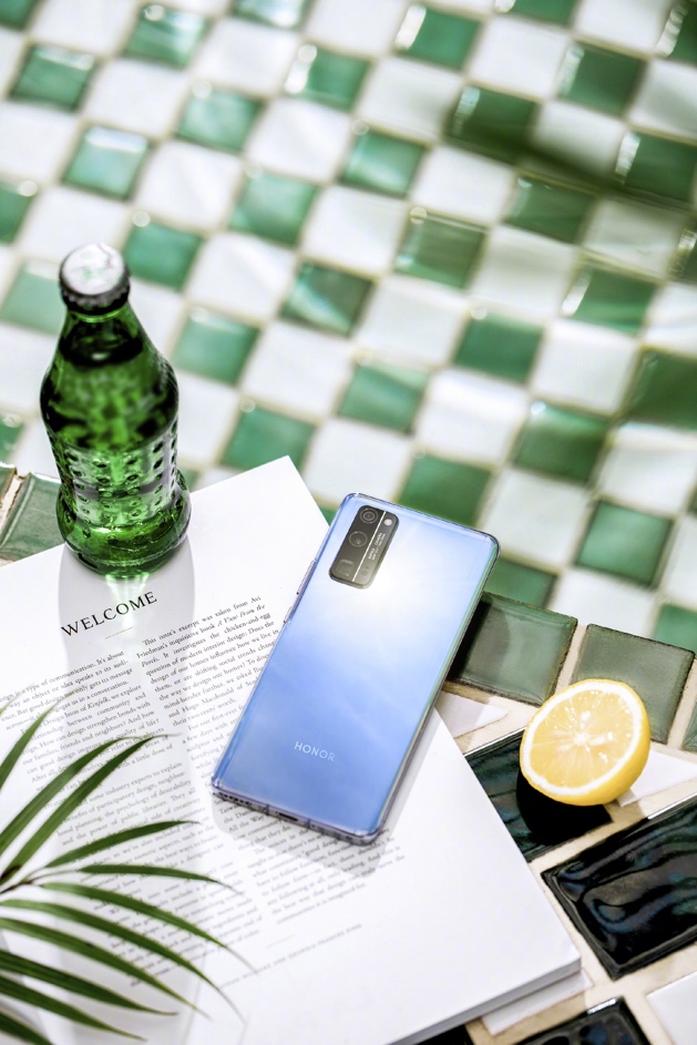 荣耀30pro全新配色流光幻境 520给ta不一样的惊喜