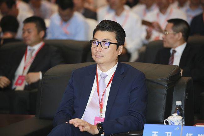 王卫身家瞬间没了 200 亿!预亏 10 亿后,顺丰股价跌停