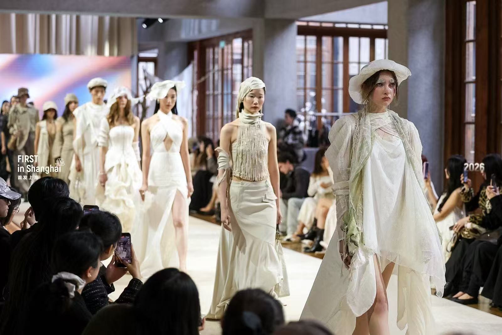 1774933448478357.jpg b267489553635a882178980d843e6bad.jpg