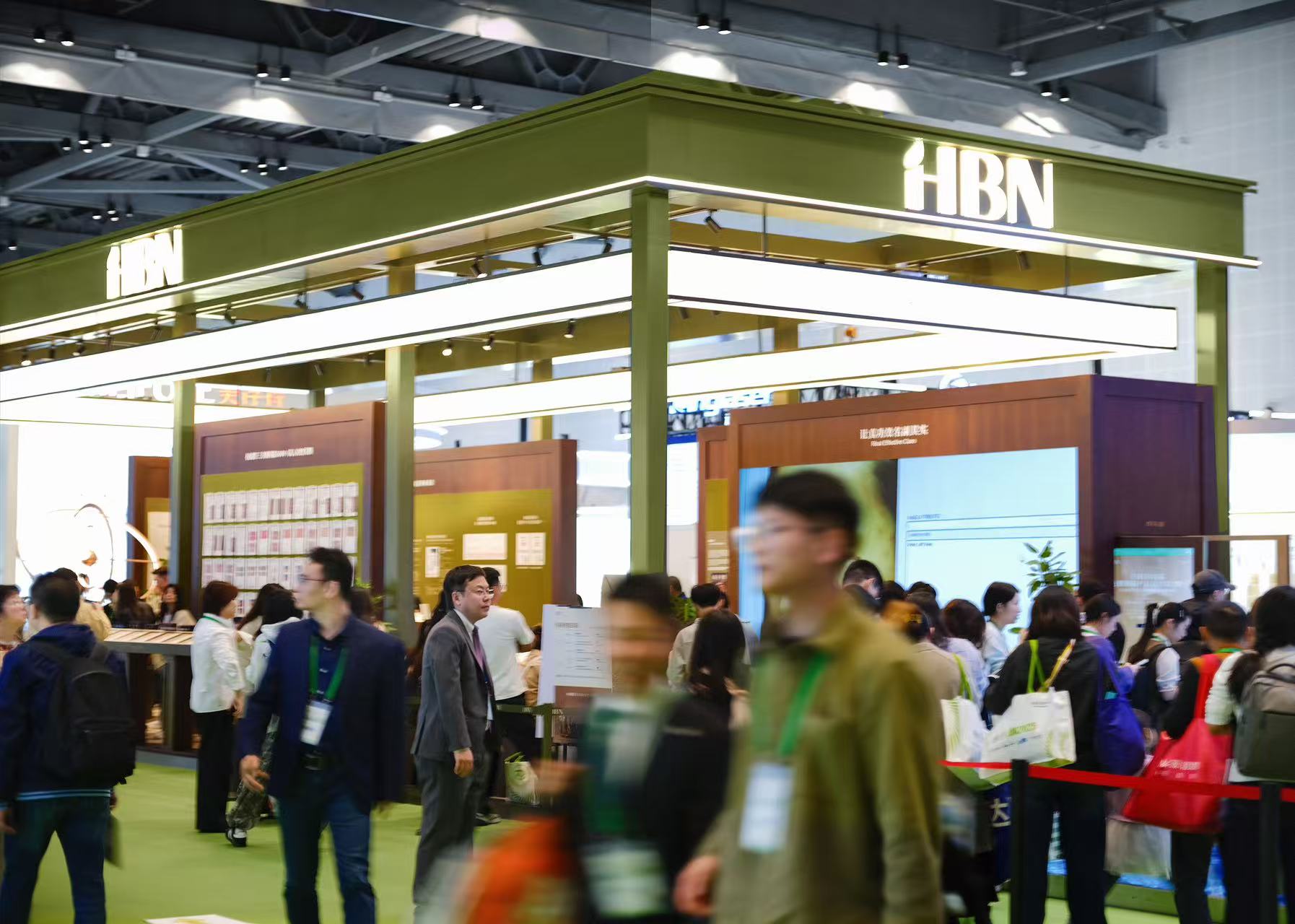 1775797562768494.jpg e8570e09367760e276373e321e958dfd.jpg