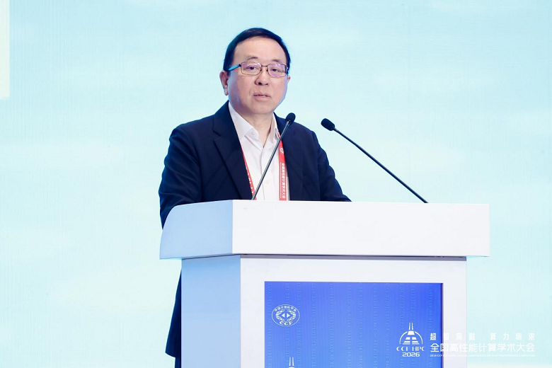 1792399633882636.png 大会主席、香港科技大学(广州)校长倪明选教授.png